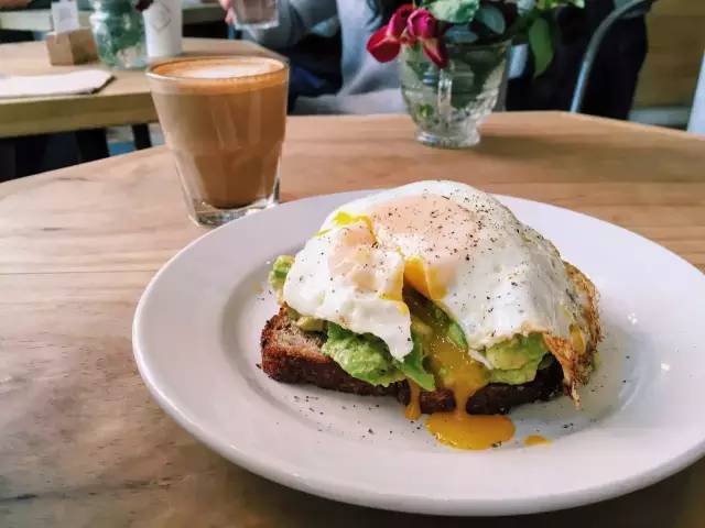 国内旅游美食圣地全攻略:一站式吃遍中国地道风味,开启舌尖上的快乐之旅 国内旅游美食圣地全攻略:一站式吃遍中国地道风味,开启舌尖上的快乐之旅