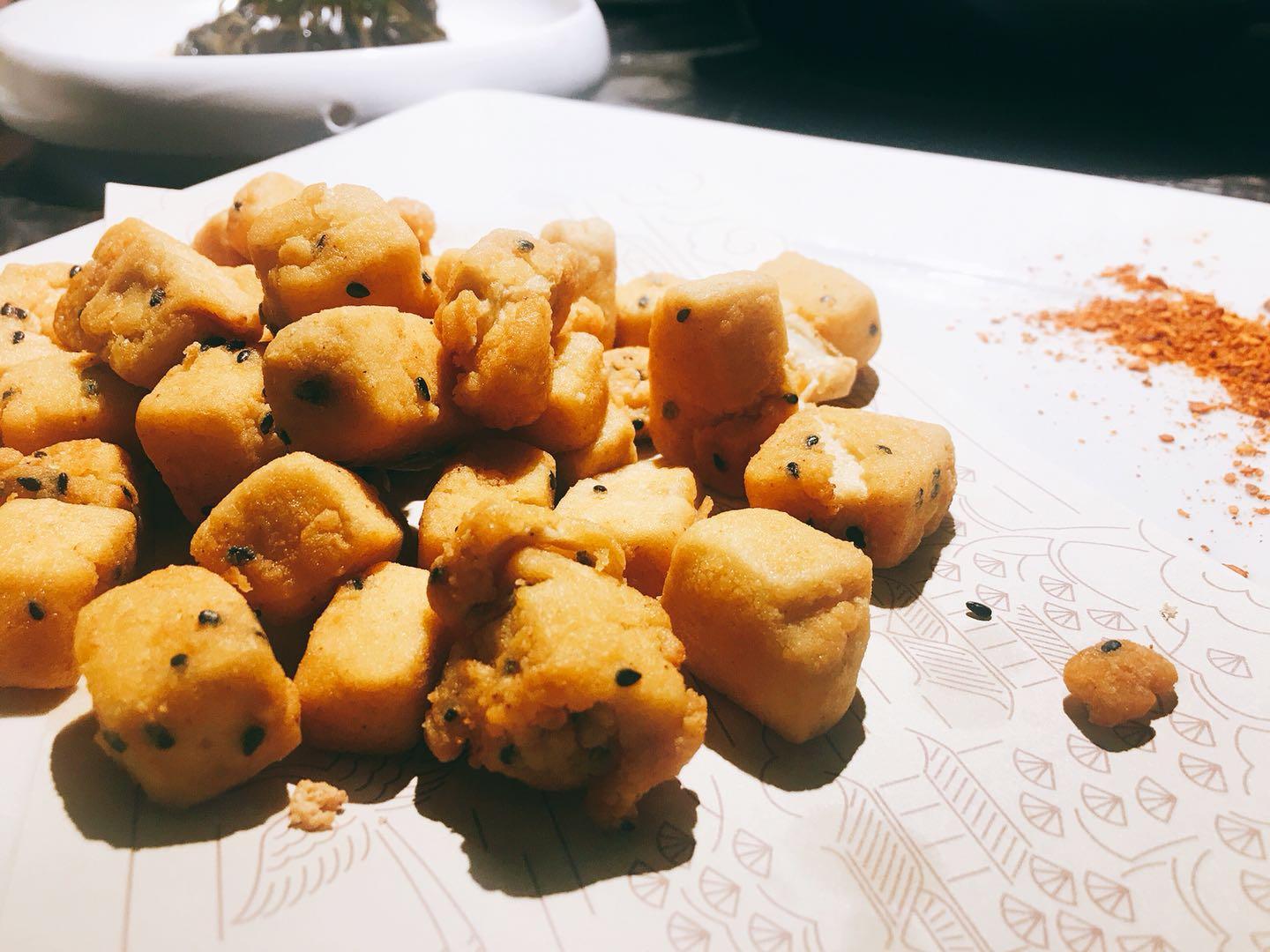 杭州旅游美食攻略：轻松尝遍地道杭帮菜与小吃，开启舌尖上的江南之旅