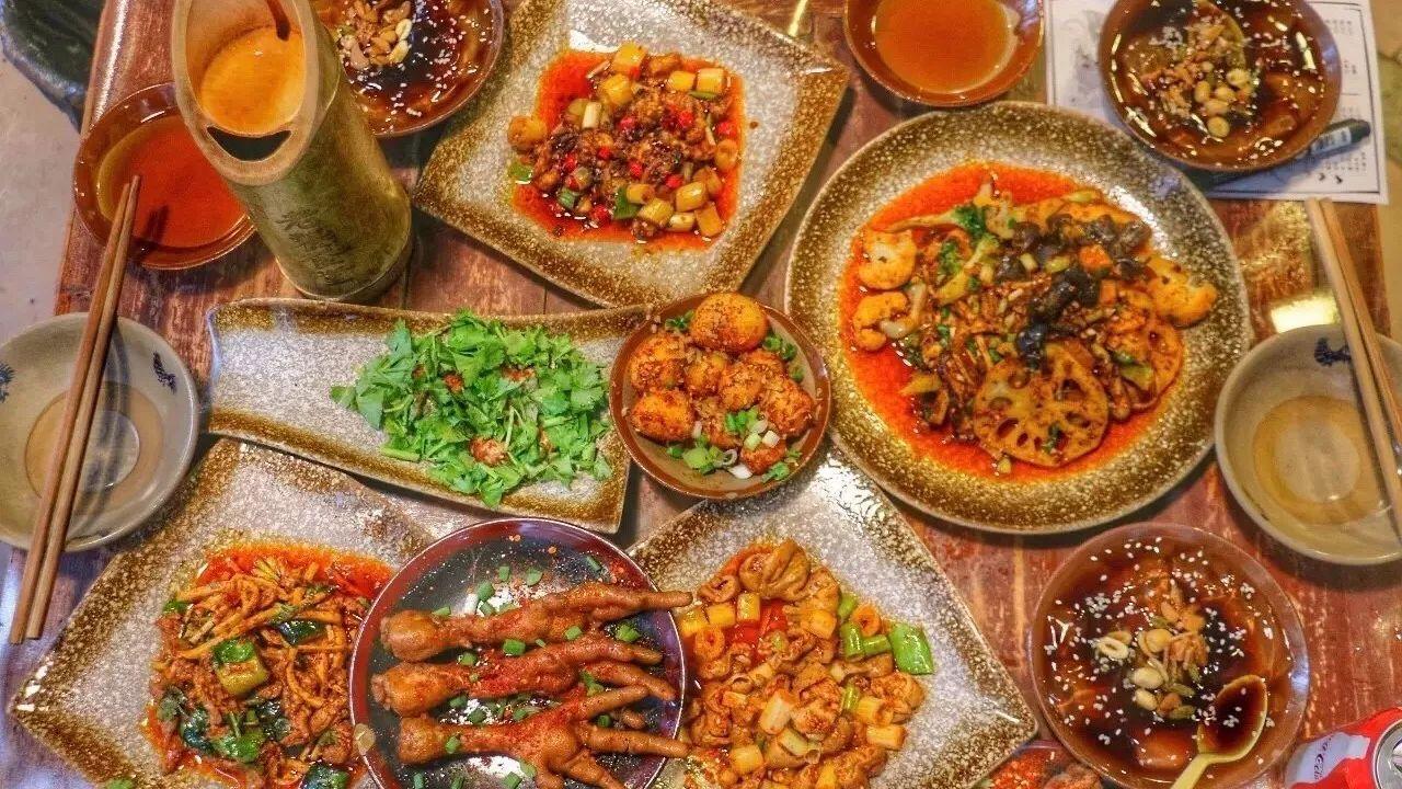 8大美食城市全攻略:从成都麻辣到广州早茶,一站式解锁地道美味,吃遍中国不踩雷 8大美食城市全攻略:从成都麻辣到广州早茶,一站式解锁地道美味,吃遍中国不踩雷