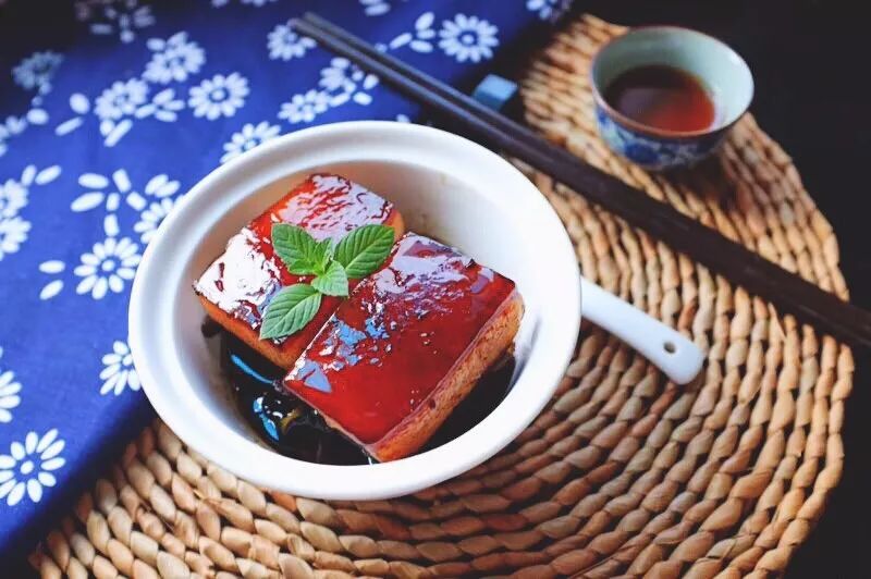 杭州美食攻略:从西湖醋鱼到东坡肉,带你品味千年古都的舌尖盛宴 杭州美食攻略:从西湖醋鱼到东坡肉,带你品味千年古都的舌尖盛宴